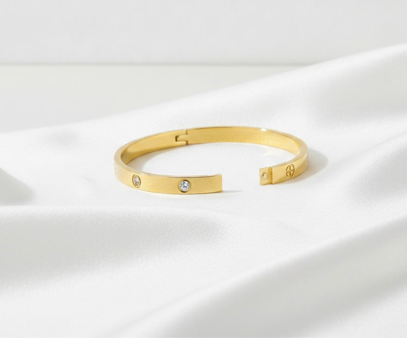 Elegant Bangle Bracelet Cuff for Timeless Style - GiftHubBrand