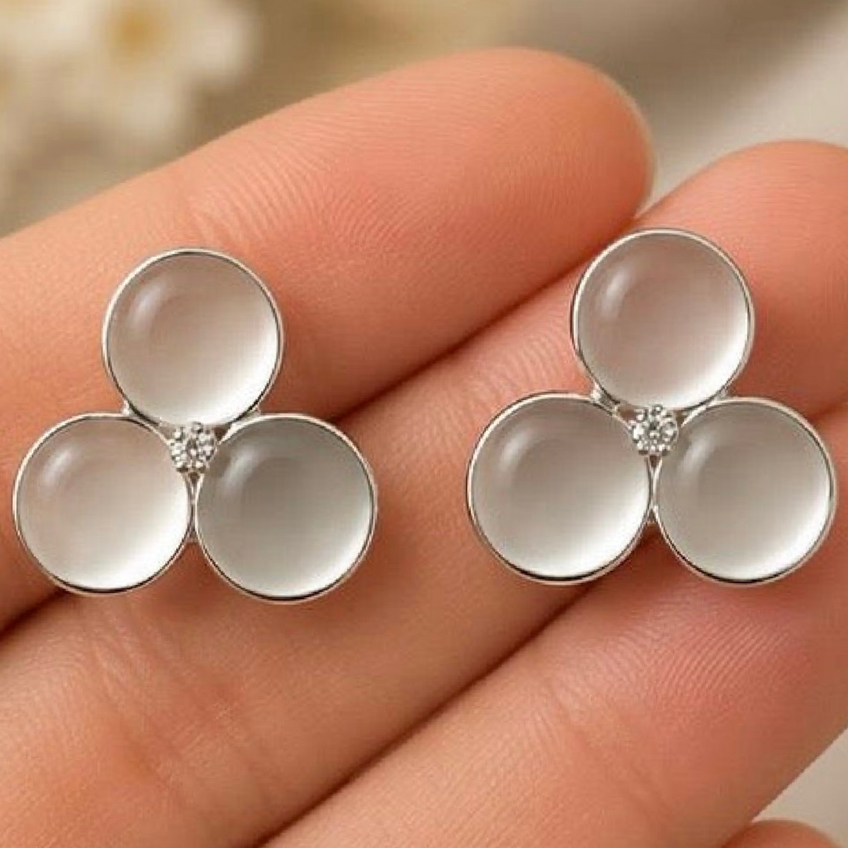 Elegant White Flower Earrings: Timeless Charm for Every Occasion - GiftHubBrand