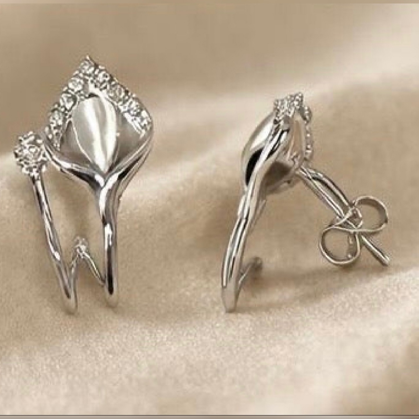 Elegant Silver Earrings for Women: Timeless Floral-Inspired Jewelry - GiftHubBrand