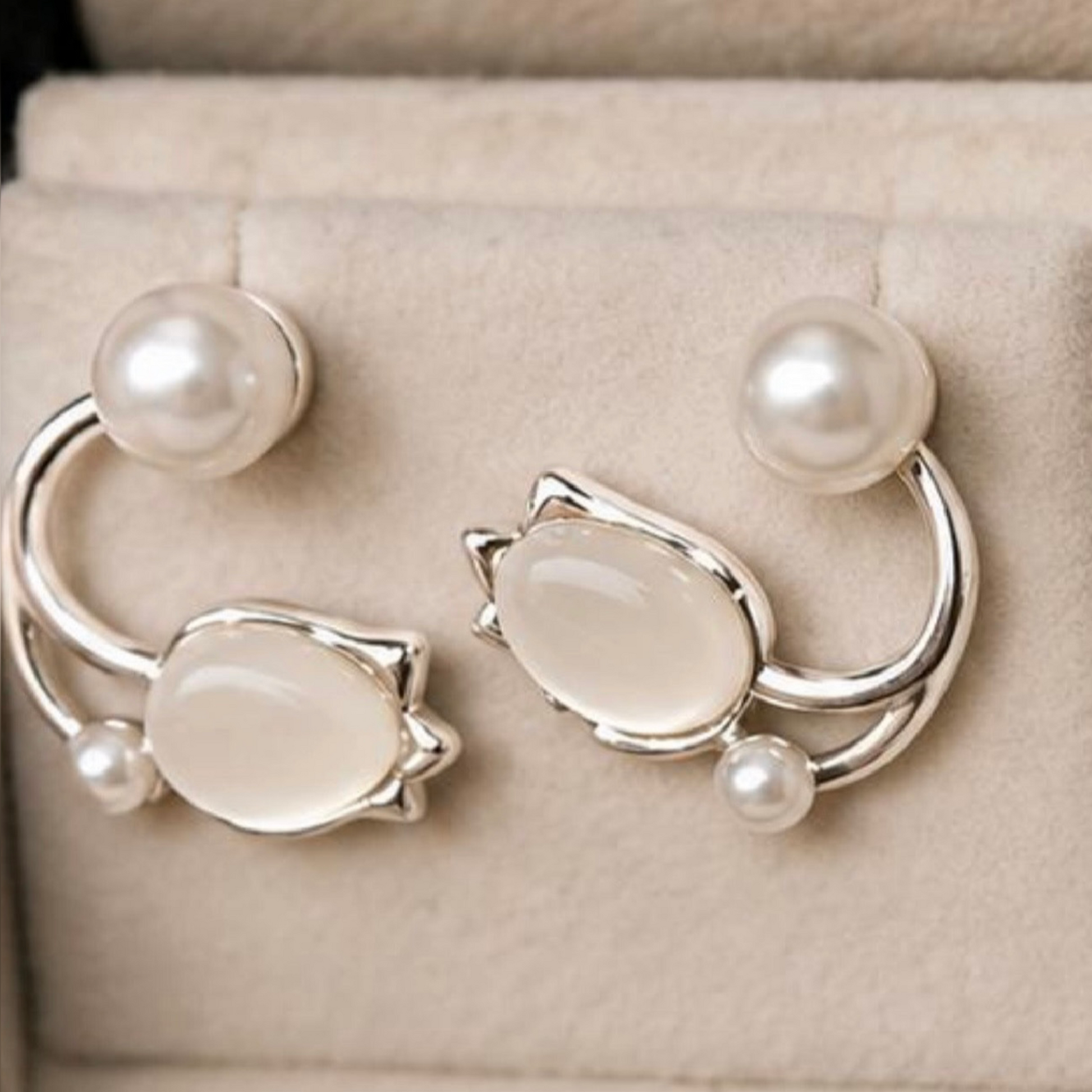 Elegant Cat Eye Hoop Earrings: Elevate Your Style with Effortless Charm - GiftHubBrand