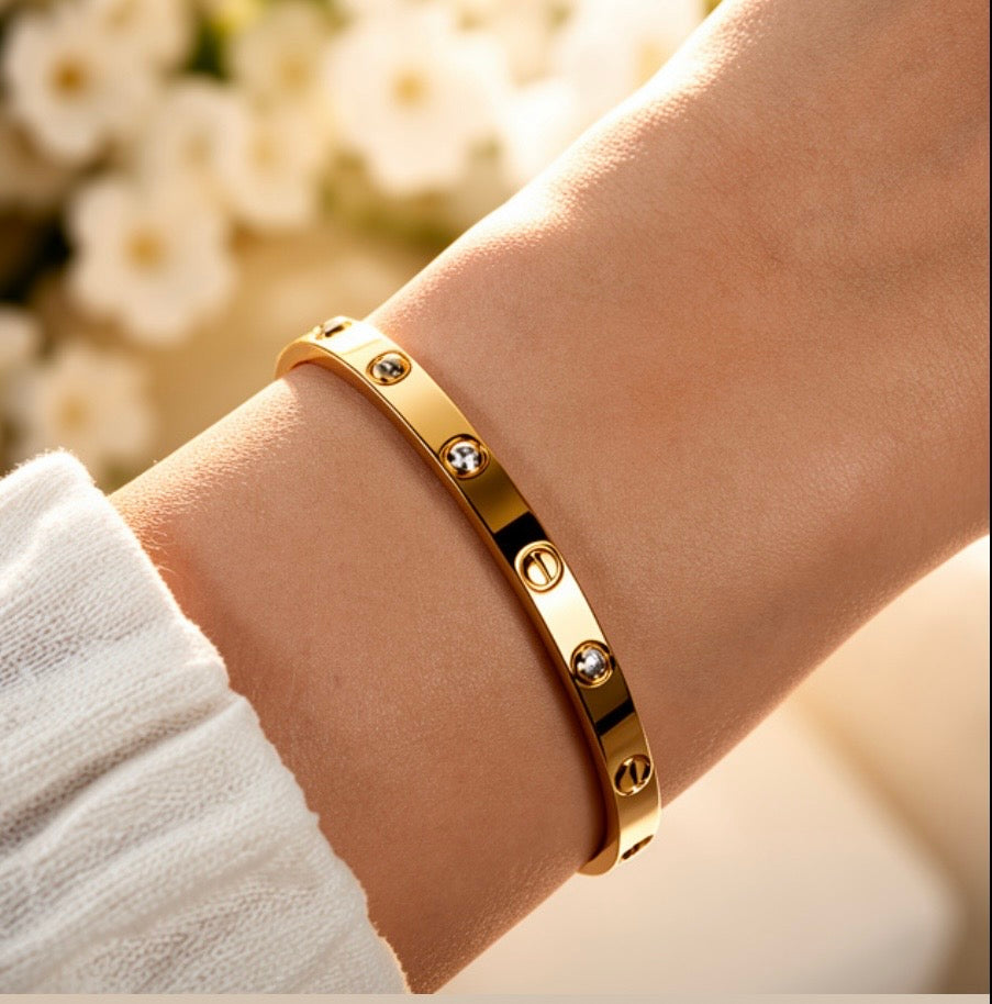 Luxury Gold-Tone Crystal Screw Bangle Bracelet for Women