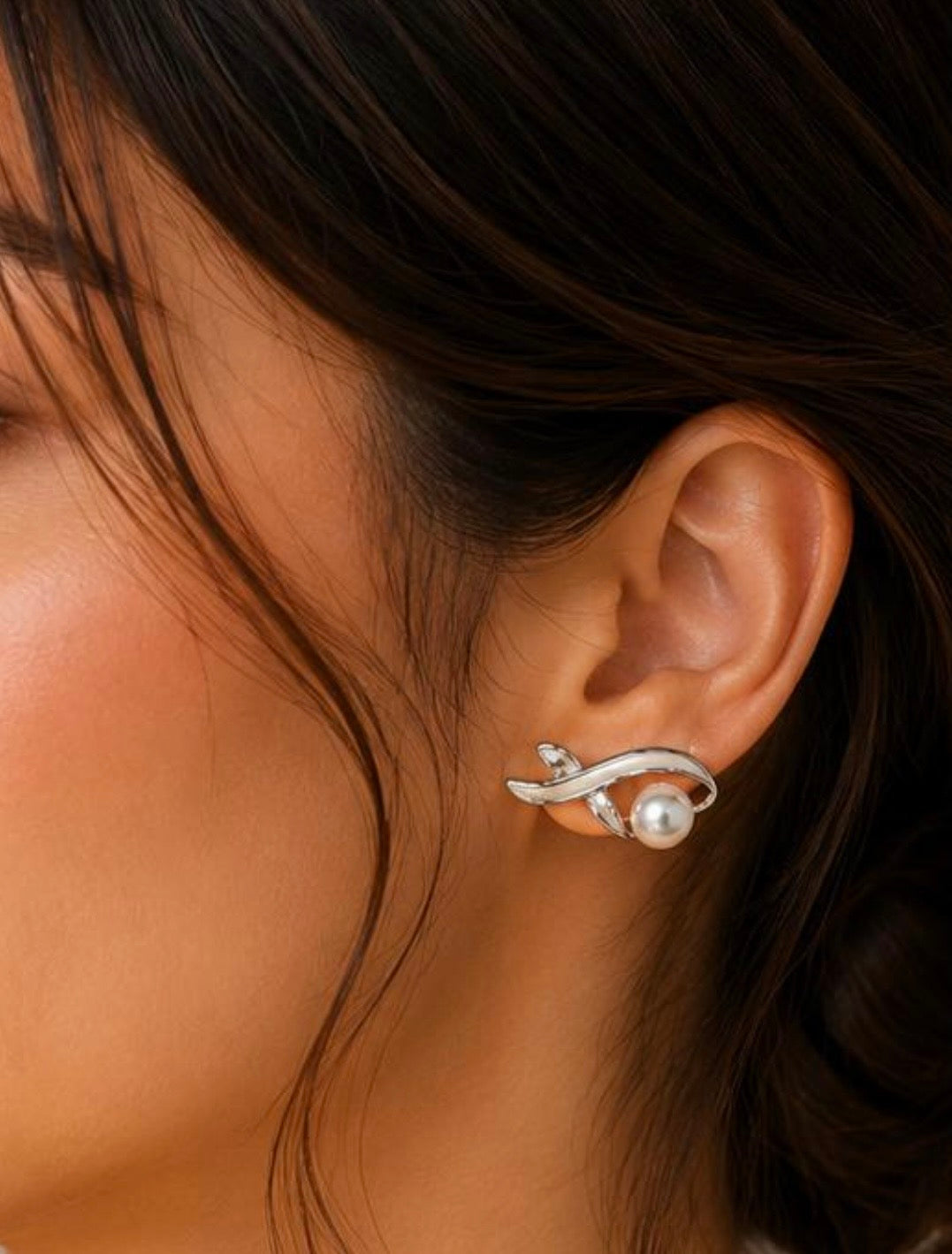 Elegant Pearl Wave Stud Earrings for Women | Silver Minimalist Pearl Earrings